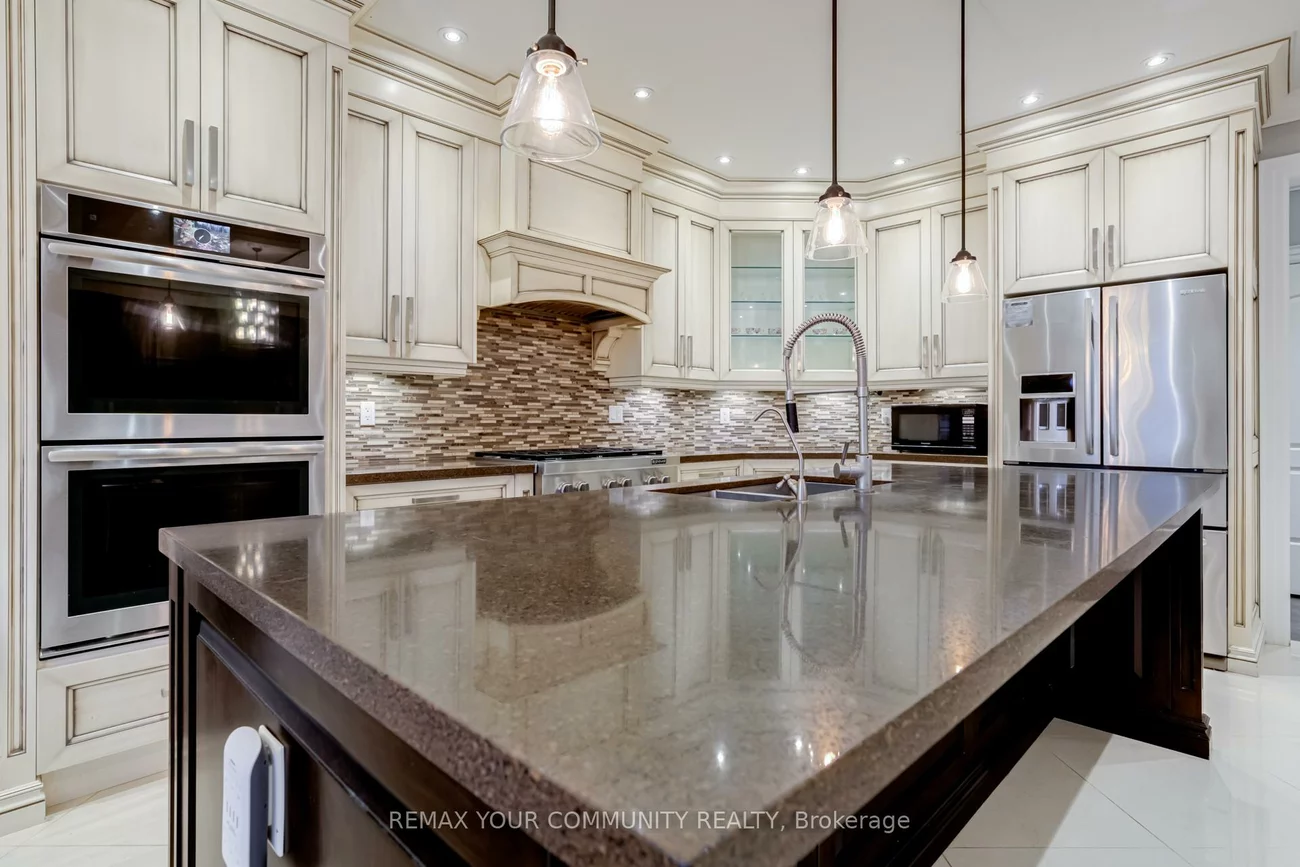 20111, Bathurst, Holland Landing, East Gwillimbury