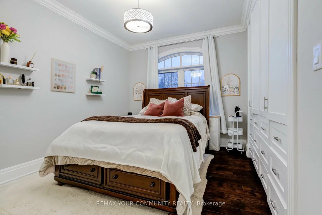 20111, Bathurst, Holland Landing, East Gwillimbury