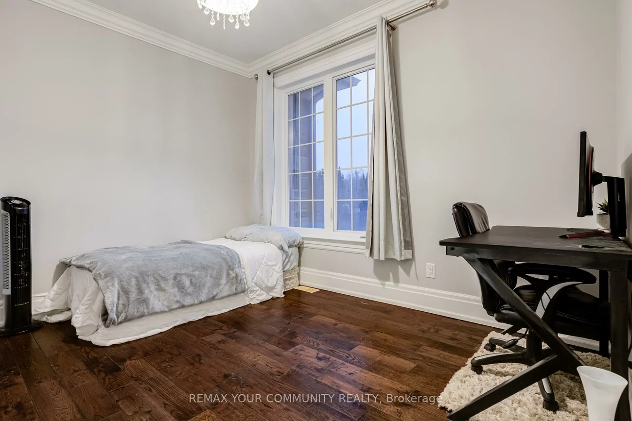 20111, Bathurst, Holland Landing, East Gwillimbury