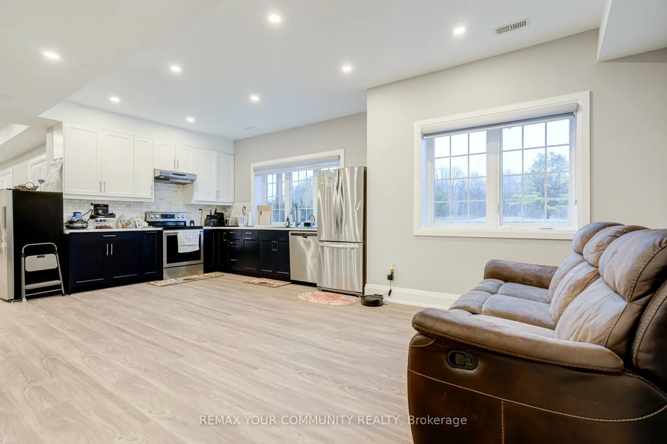 20111, Bathurst, Holland Landing, East Gwillimbury