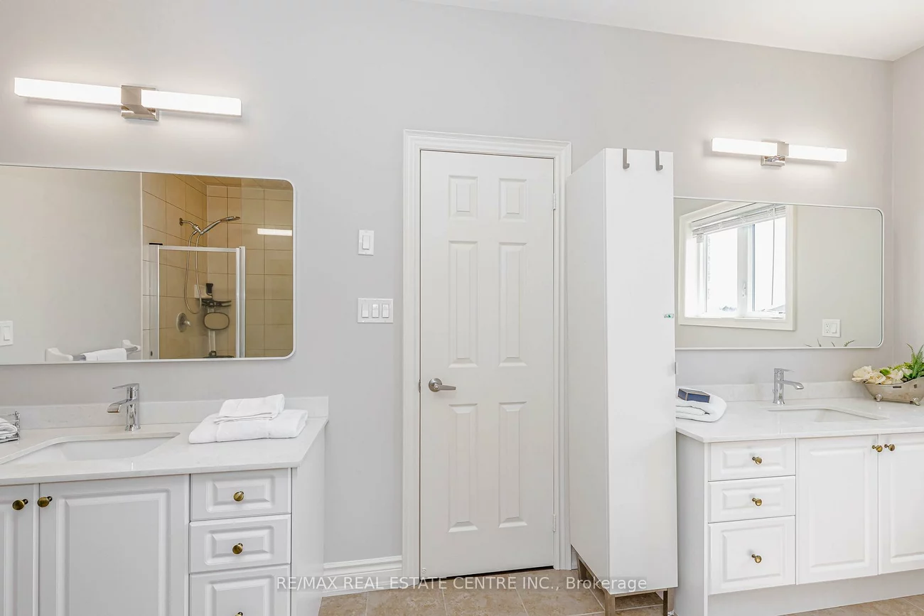 45, Carondale, Sharon, East Gwillimbury
