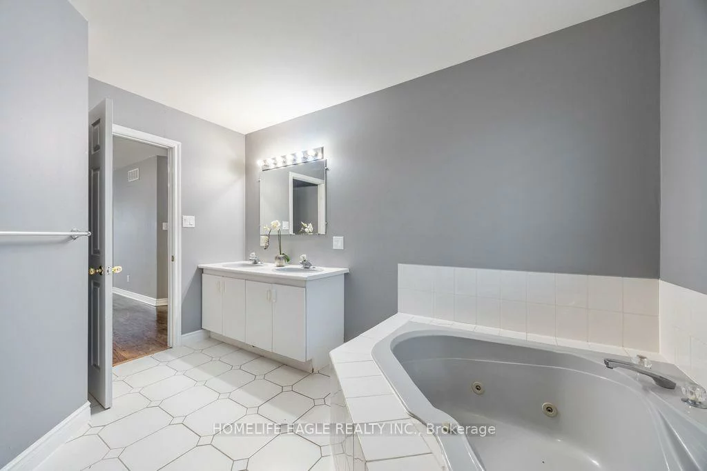 20286, Yonge, Holland Landing, East Gwillimbury