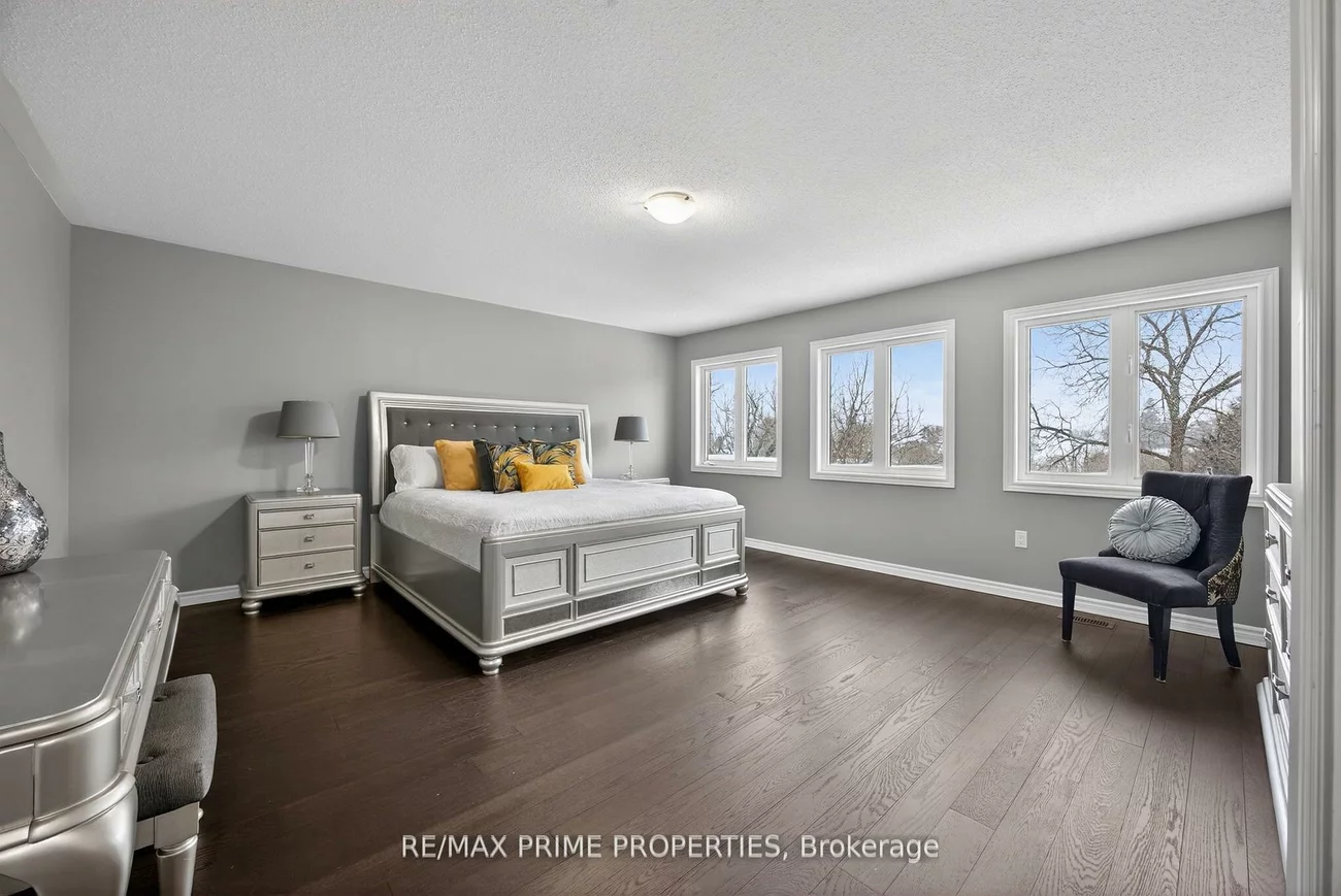 72, Ridge Gate, Mt Albert, East Gwillimbury
