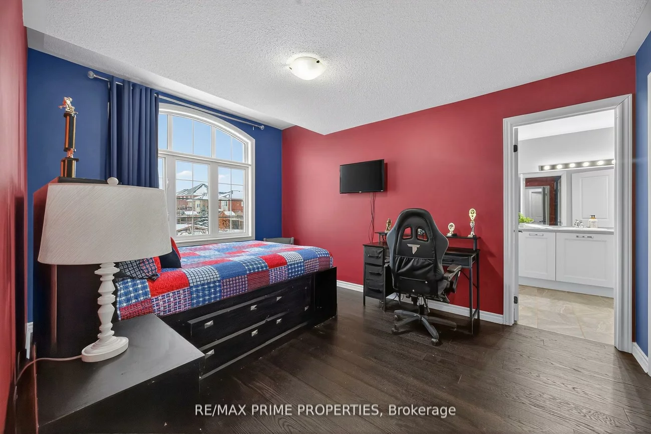 72, Ridge Gate, Mt Albert, East Gwillimbury