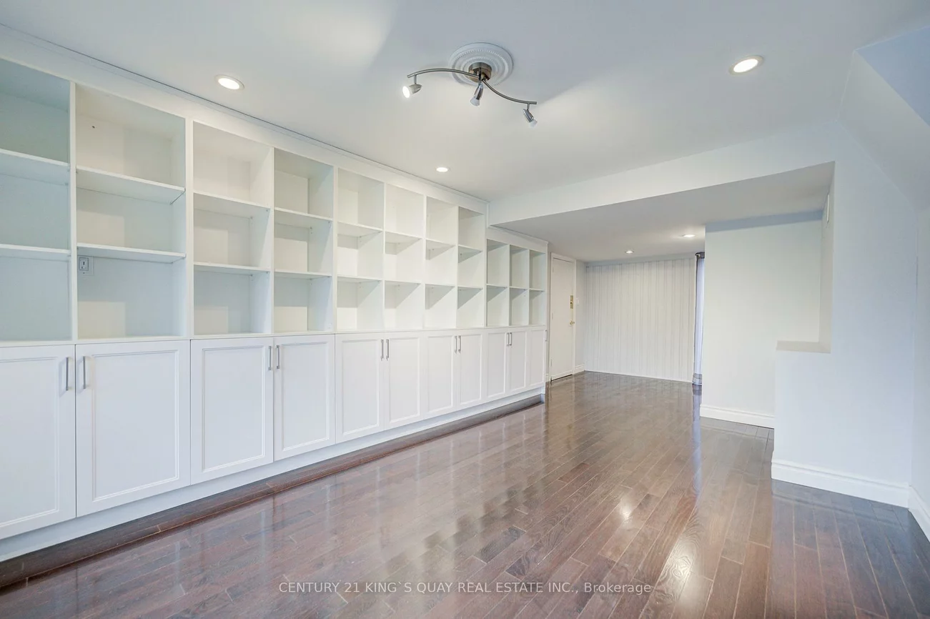 11, George, Sharon, East Gwillimbury