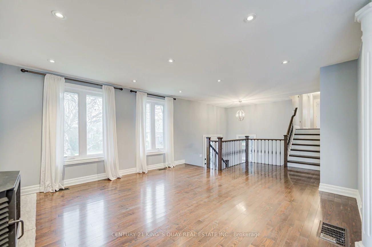 11, George, Sharon, East Gwillimbury