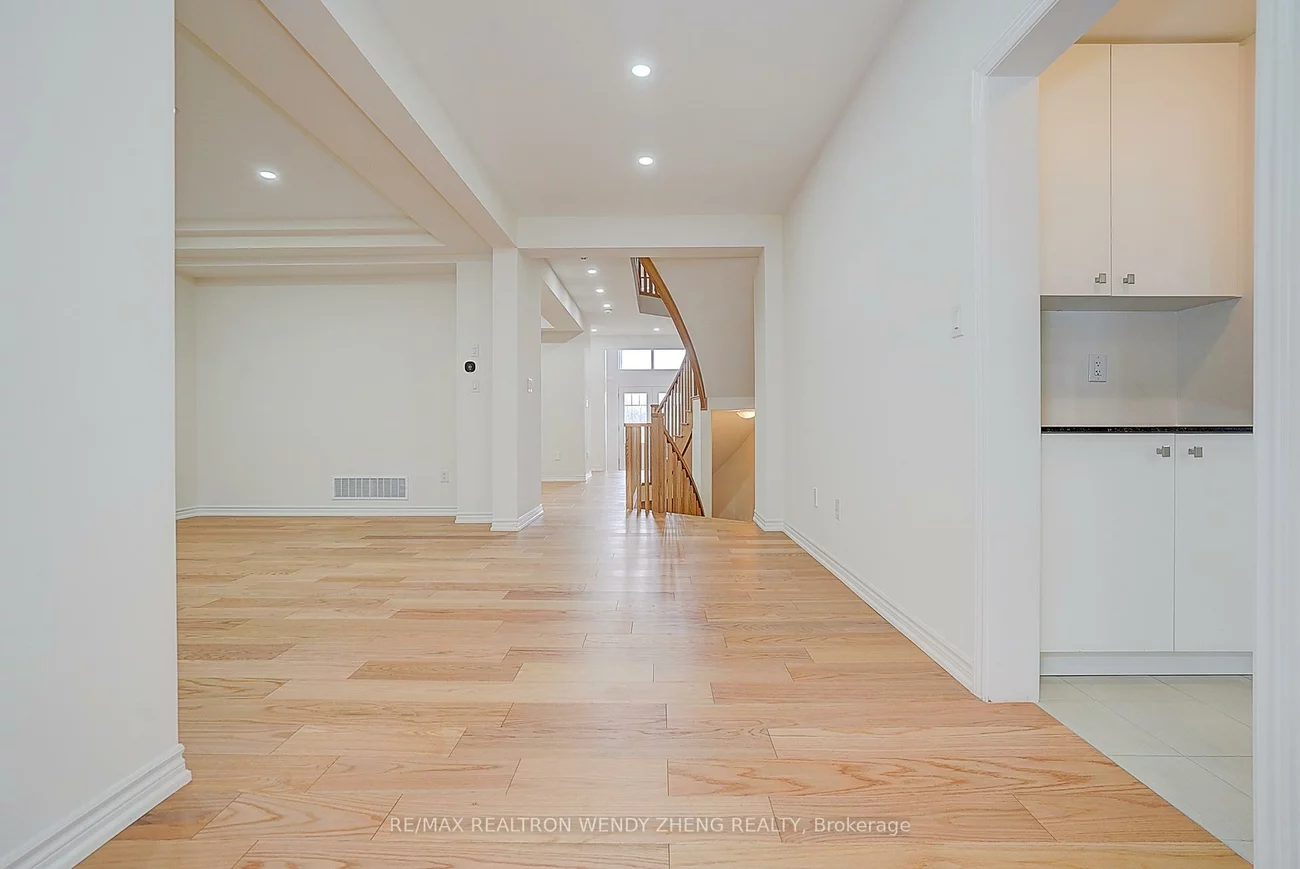 21, Charles White, Sharon, East Gwillimbury