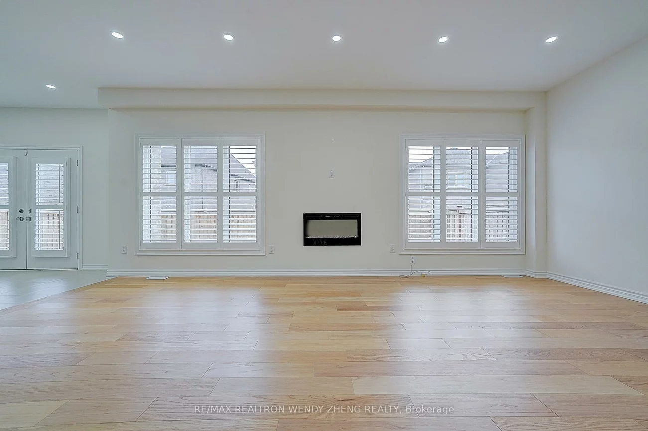 21, Charles White, Sharon, East Gwillimbury