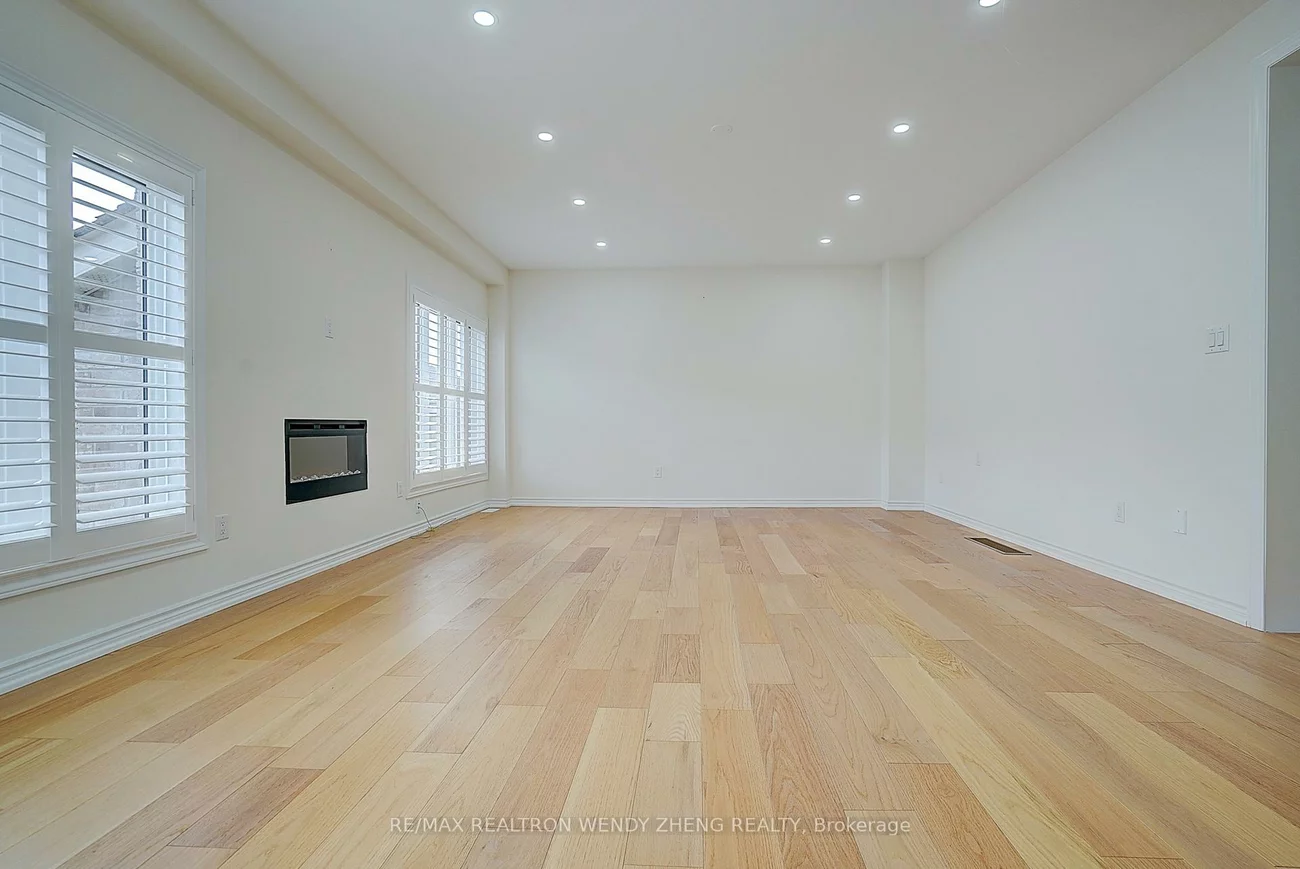 21, Charles White, Sharon, East Gwillimbury