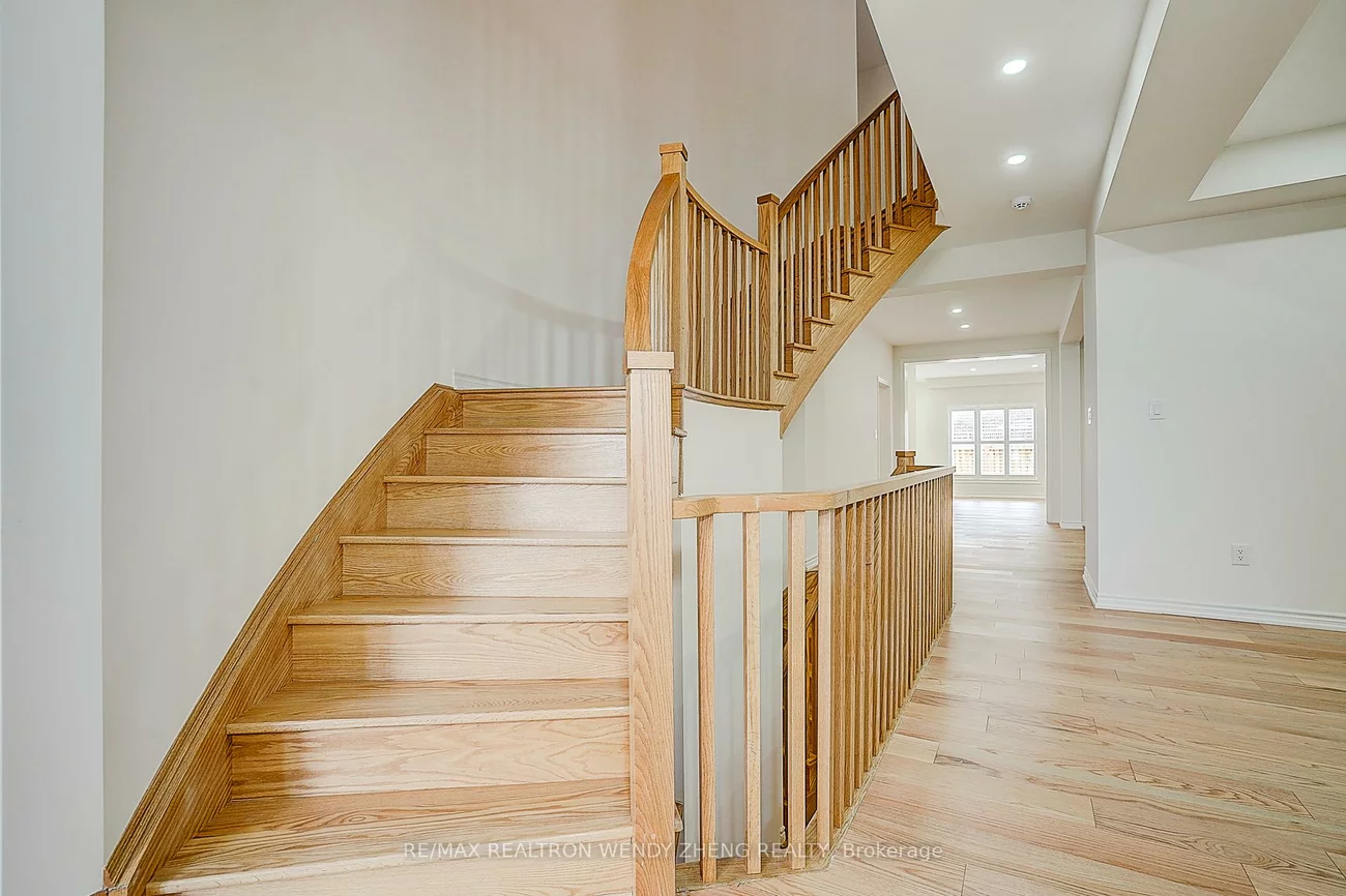 21, Charles White, Sharon, East Gwillimbury