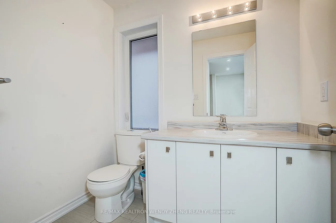 21, Charles White, Sharon, East Gwillimbury