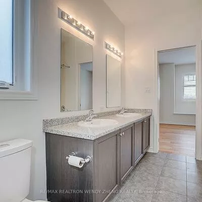 21, Charles White, Sharon, East Gwillimbury