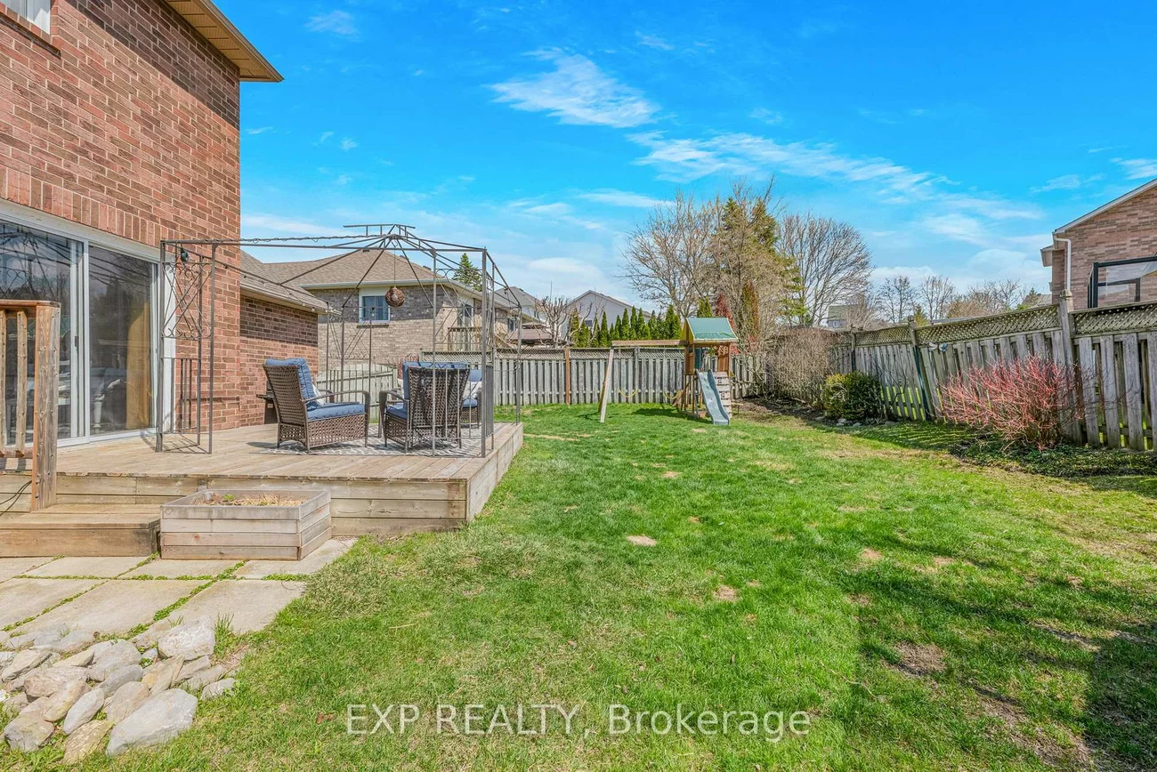 11, Kingsgate, Mt Albert, East Gwillimbury