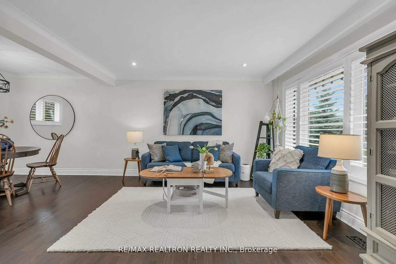 1785, Mount Albert, Sharon, East Gwillimbury