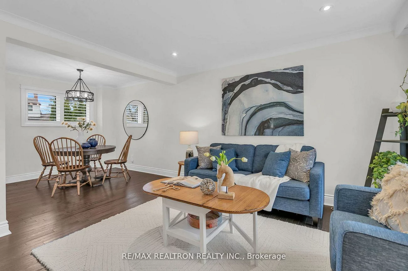 1785, Mount Albert, Sharon, East Gwillimbury