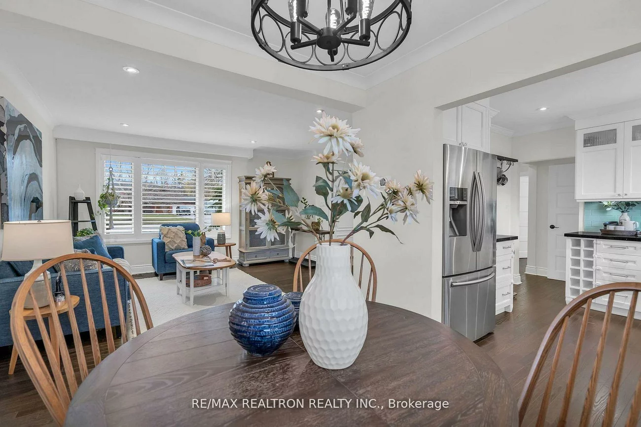 1785, Mount Albert, Sharon, East Gwillimbury