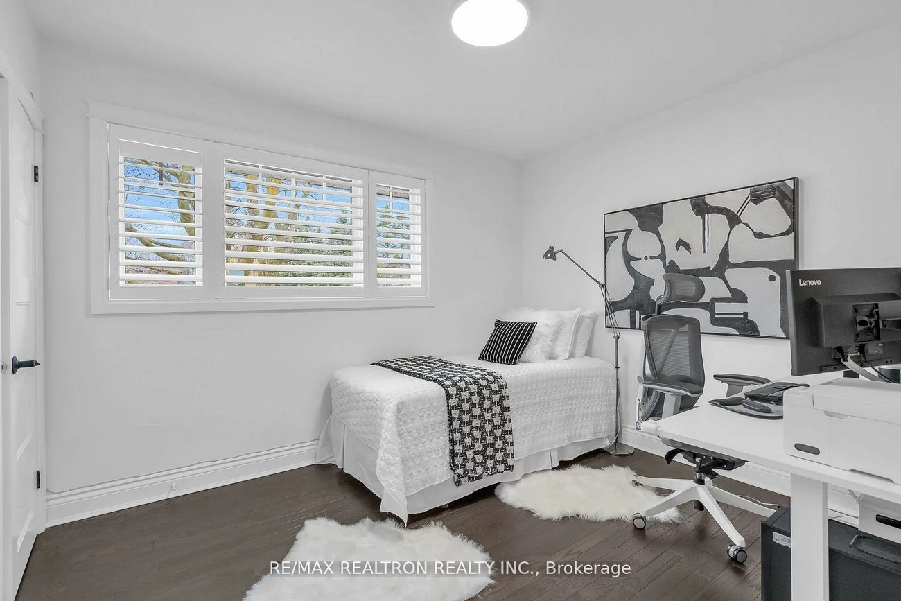 1785, Mount Albert, Sharon, East Gwillimbury