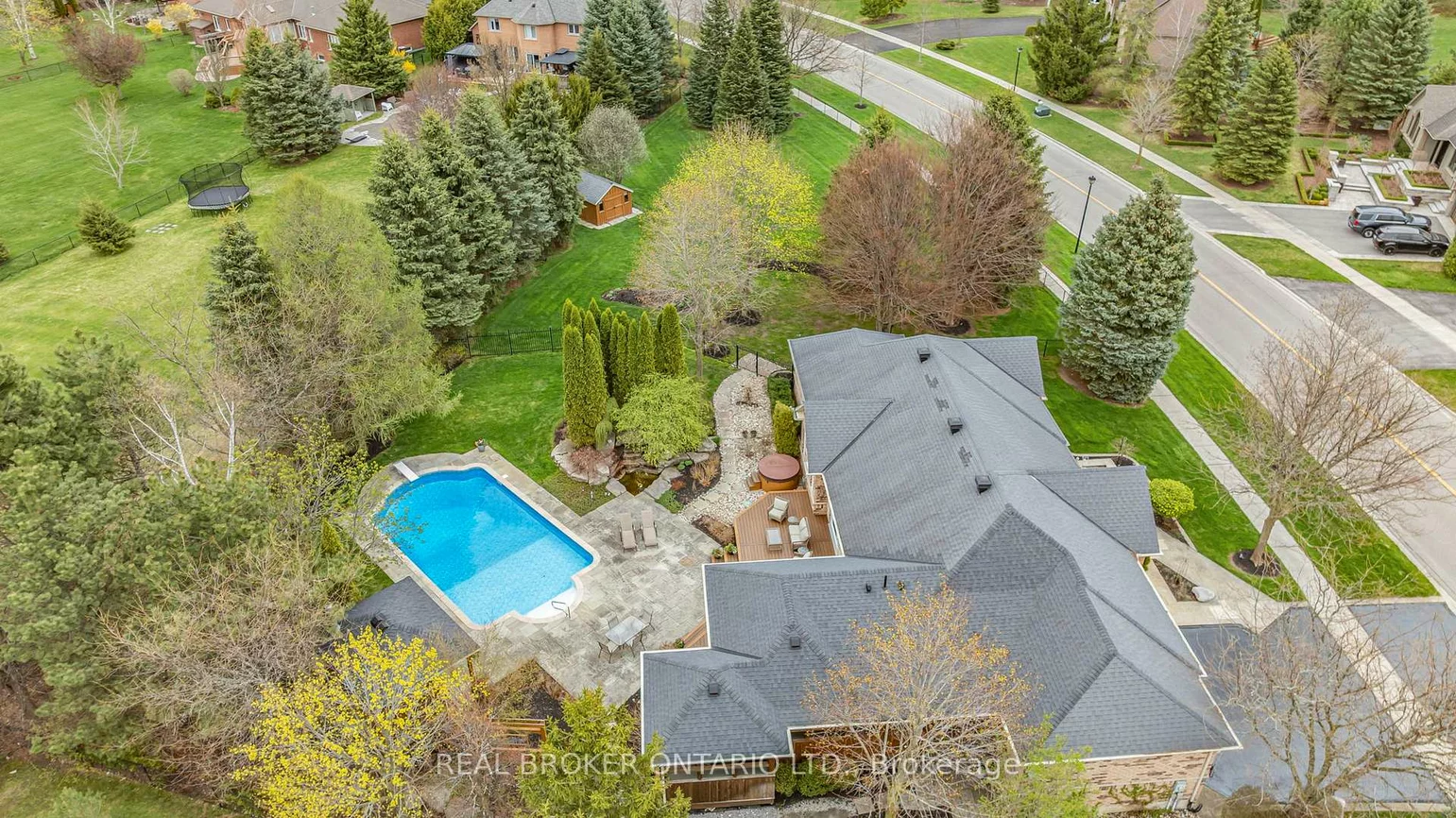 100, Colonel Wayling, Sharon, East Gwillimbury