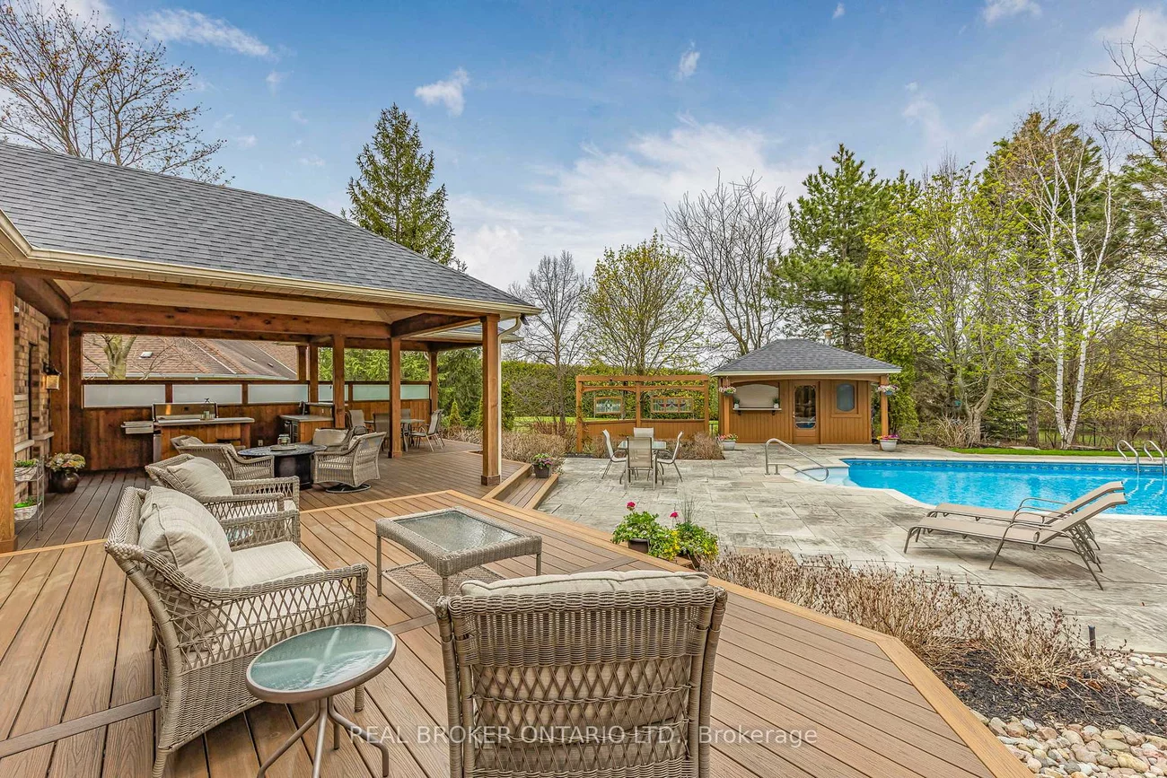 100, Colonel Wayling, Sharon, East Gwillimbury