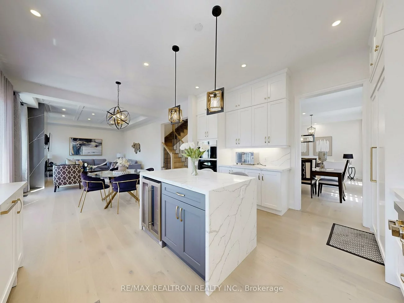 72, Carriage Shop, Queensville, East Gwillimbury