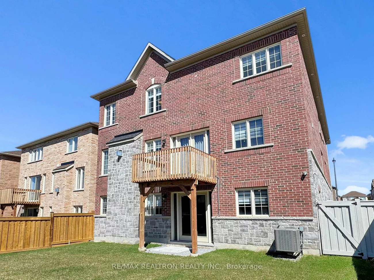 72, Carriage Shop, Queensville, East Gwillimbury