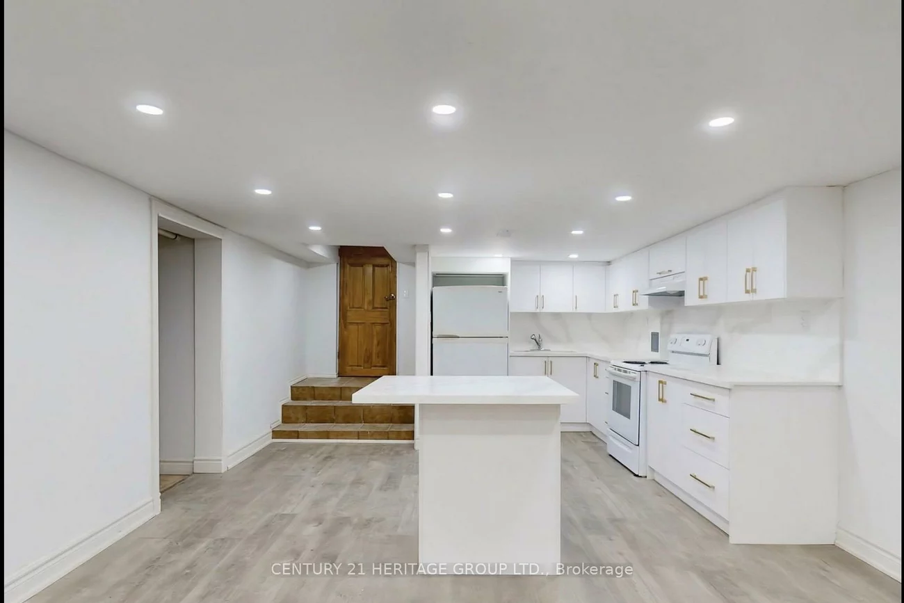 20015, Bathurst, Holland Landing, East Gwillimbury