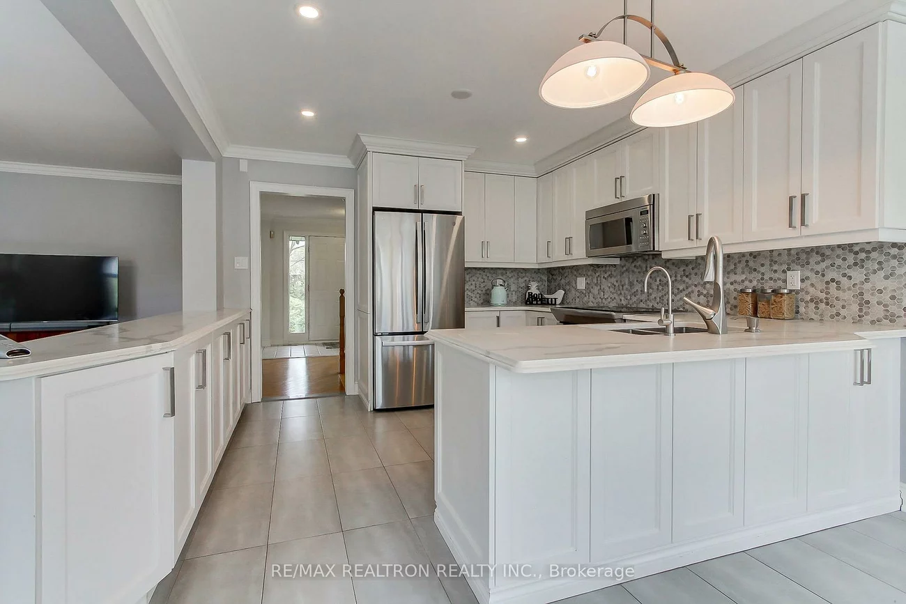 44, Ward, Sharon, East Gwillimbury