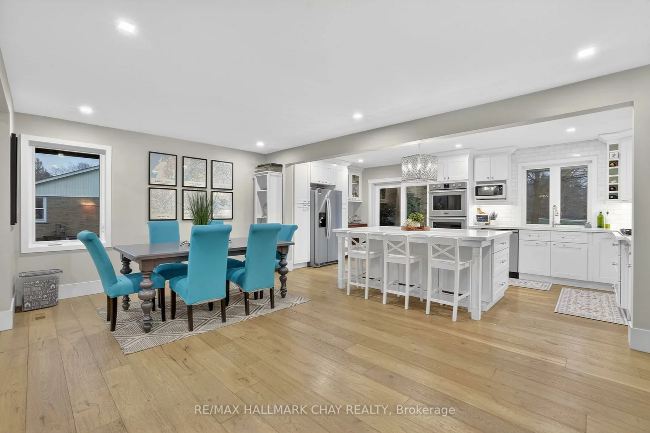 1587, Mount Albert, Sharon, East Gwillimbury