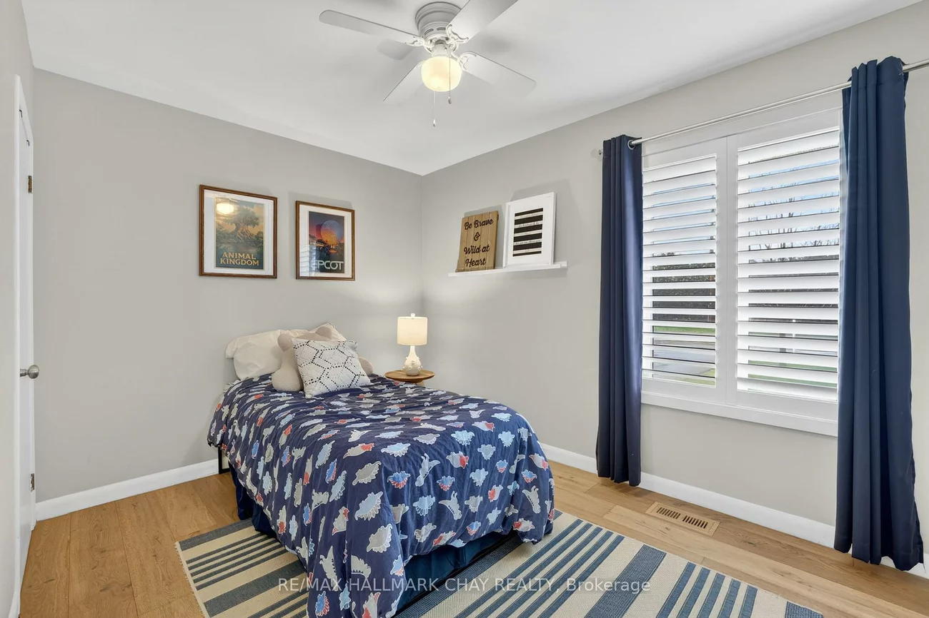 1587, Mount Albert, Sharon, East Gwillimbury