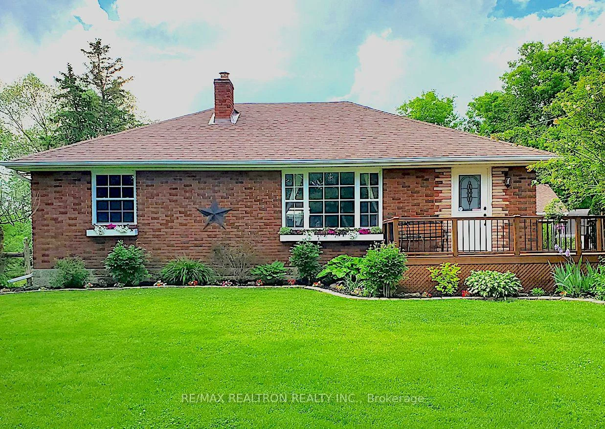 4881, Mount Albert, Mt Albert, East Gwillimbury