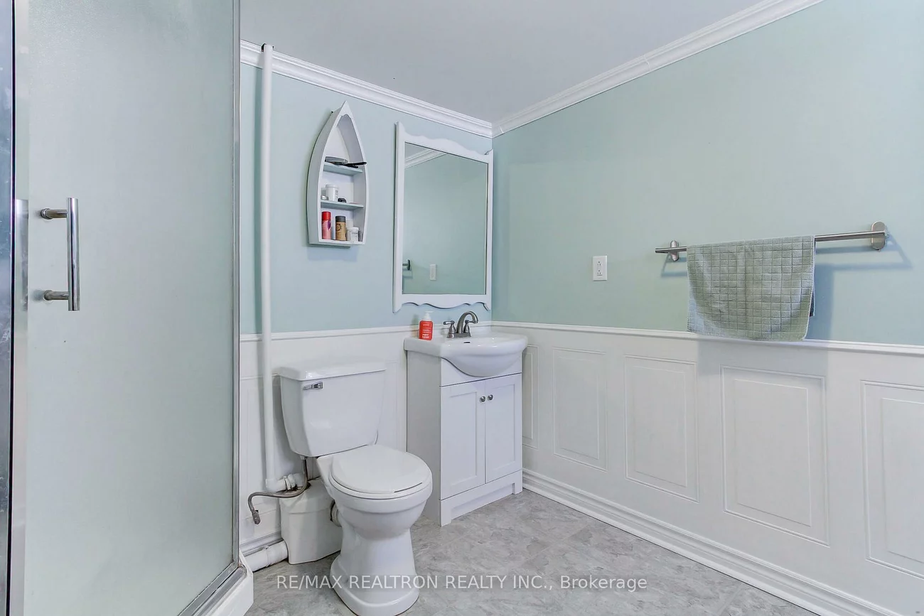 4881, Mount Albert, Mt Albert, East Gwillimbury