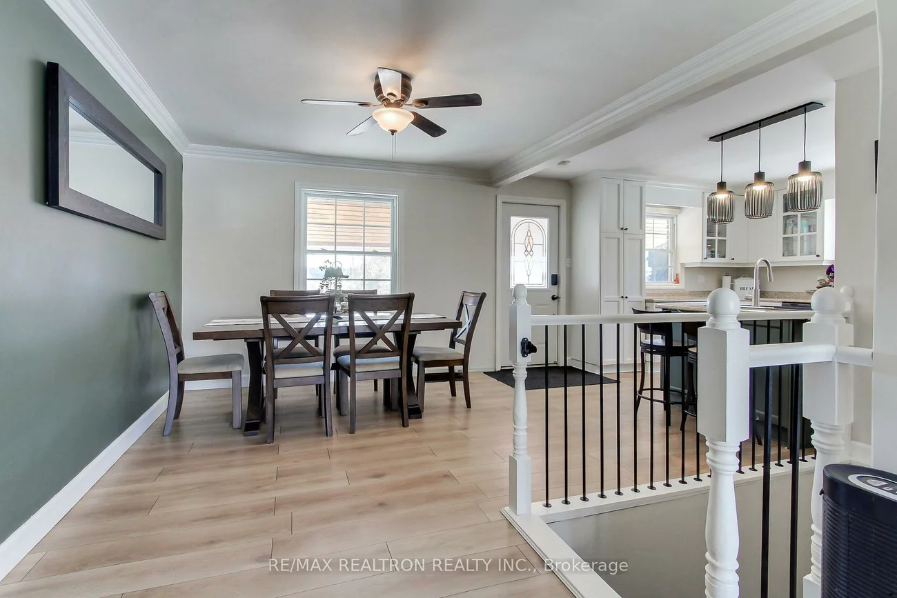 4881, Mount Albert, Mt Albert, East Gwillimbury