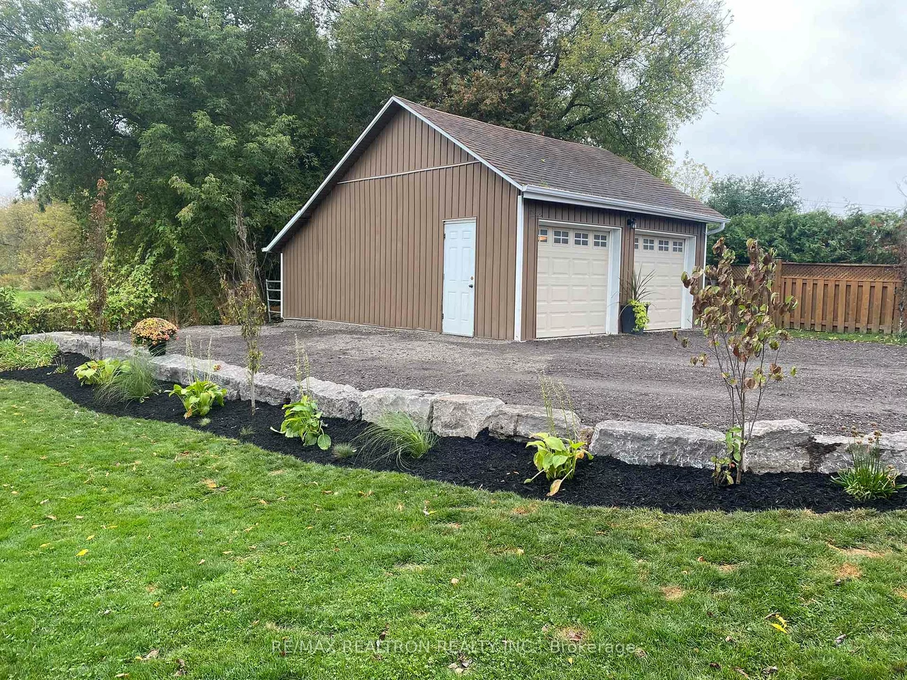 4881, Mount Albert, Mt Albert, East Gwillimbury