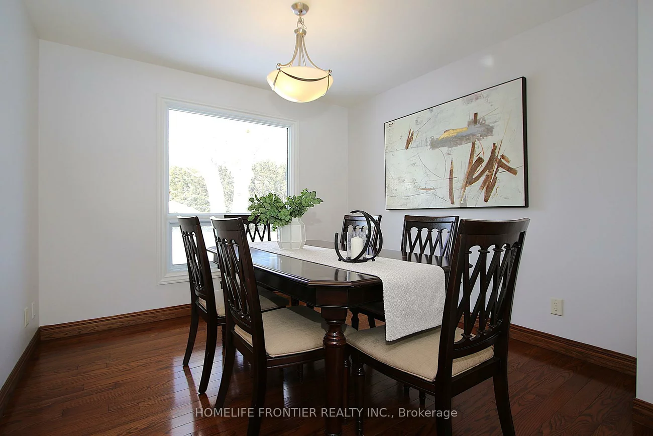 40, Delta, Holland Landing, East Gwillimbury