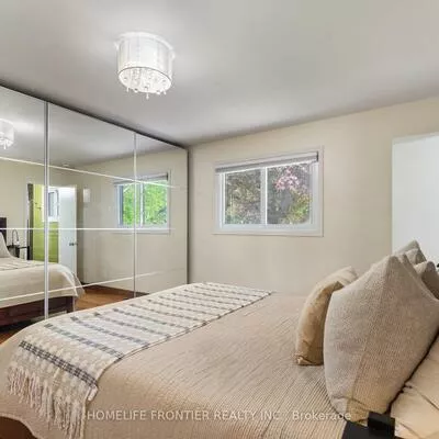 40, Delta, Holland Landing, East Gwillimbury