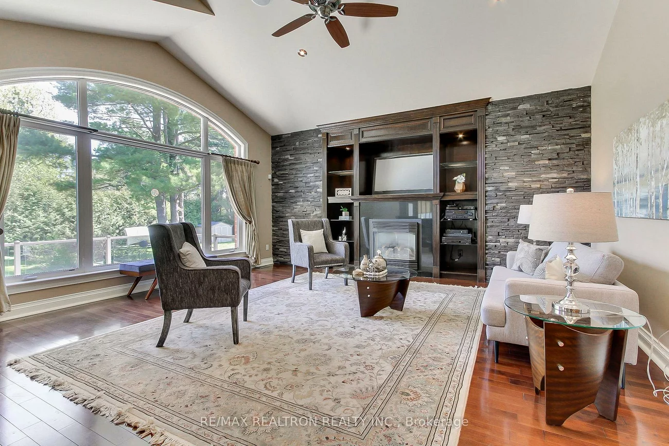 115, Park, Holland Landing, East Gwillimbury