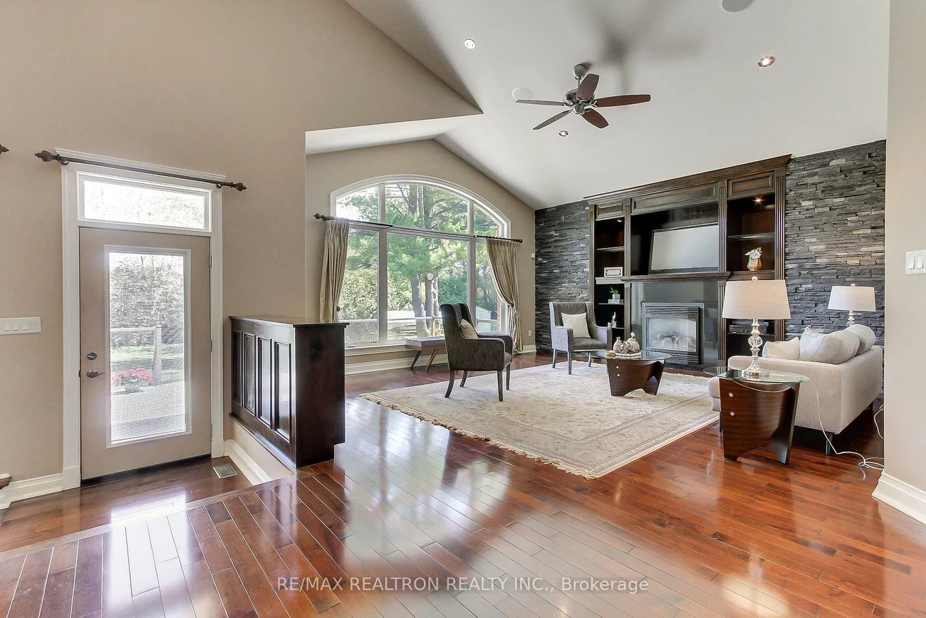 115, Park, Holland Landing, East Gwillimbury