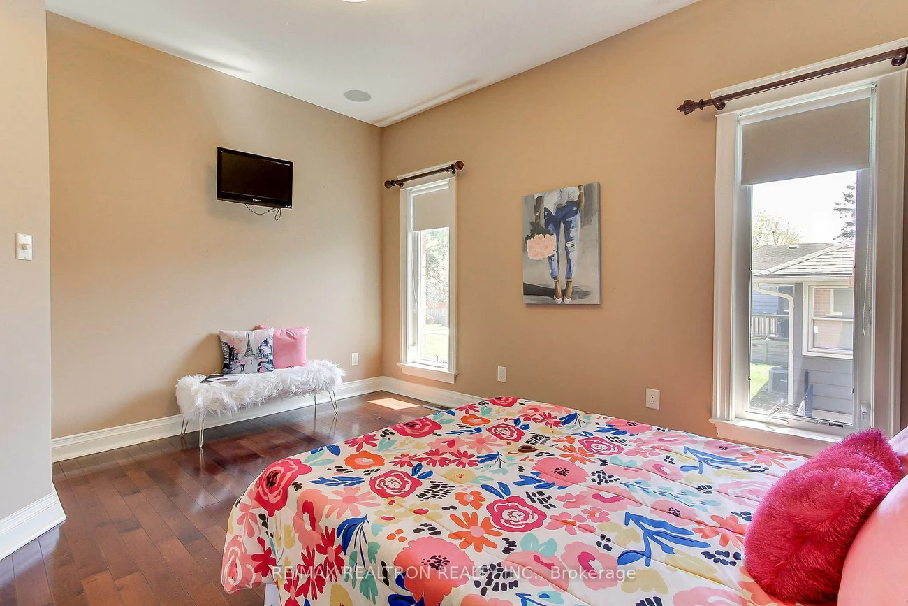 115, Park, Holland Landing, East Gwillimbury