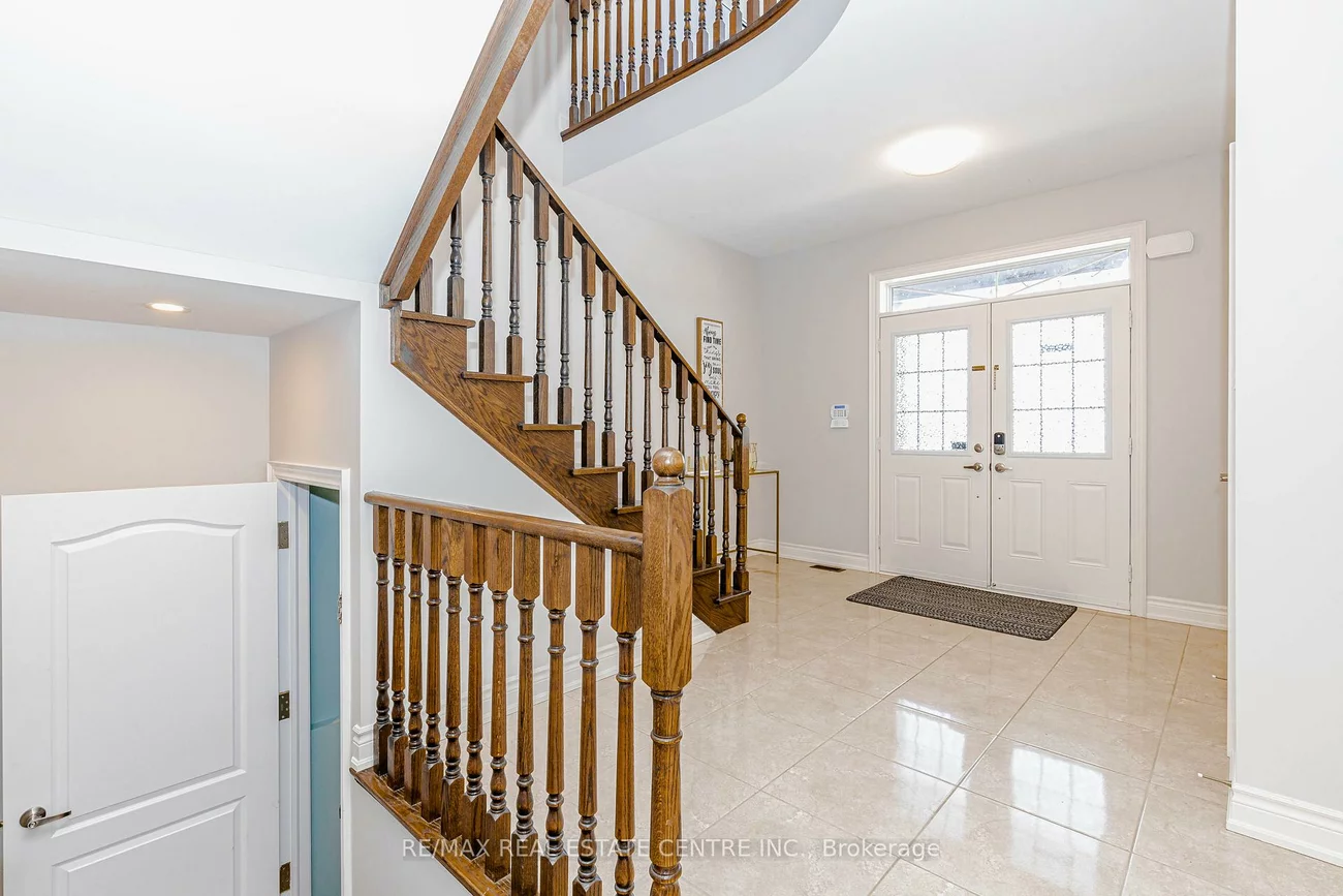 45, Carondale, Sharon, East Gwillimbury