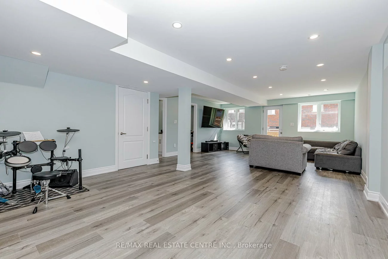 45, Carondale, Sharon, East Gwillimbury