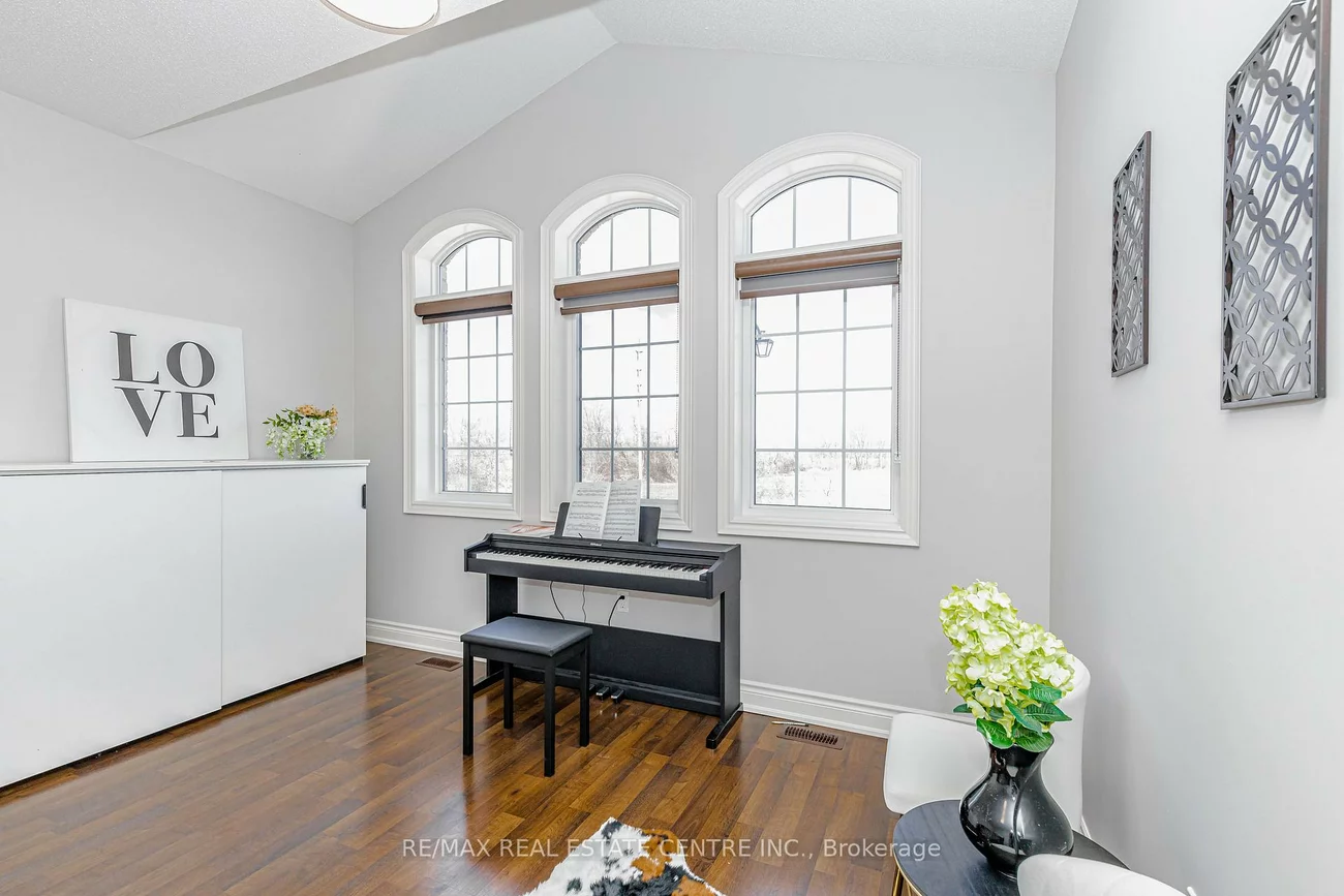 45, Carondale, Sharon, East Gwillimbury
