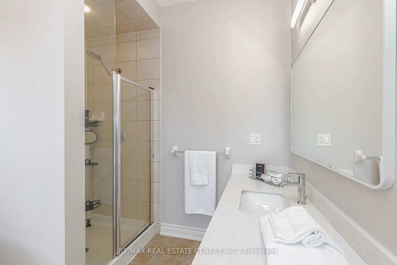 45, Carondale, Sharon, East Gwillimbury