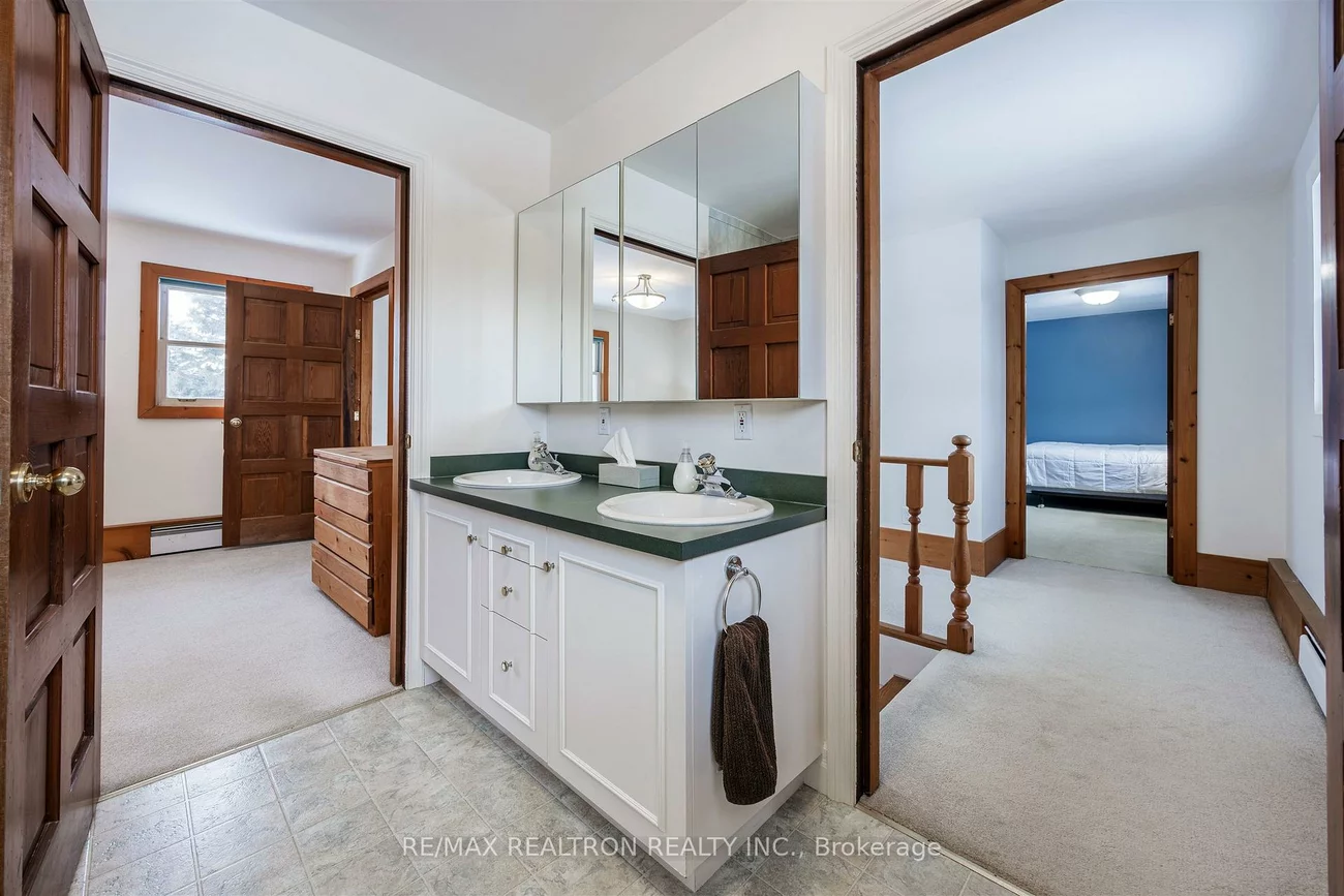 17755, Warden, Rural East Gwillimbury, East Gwillimbury