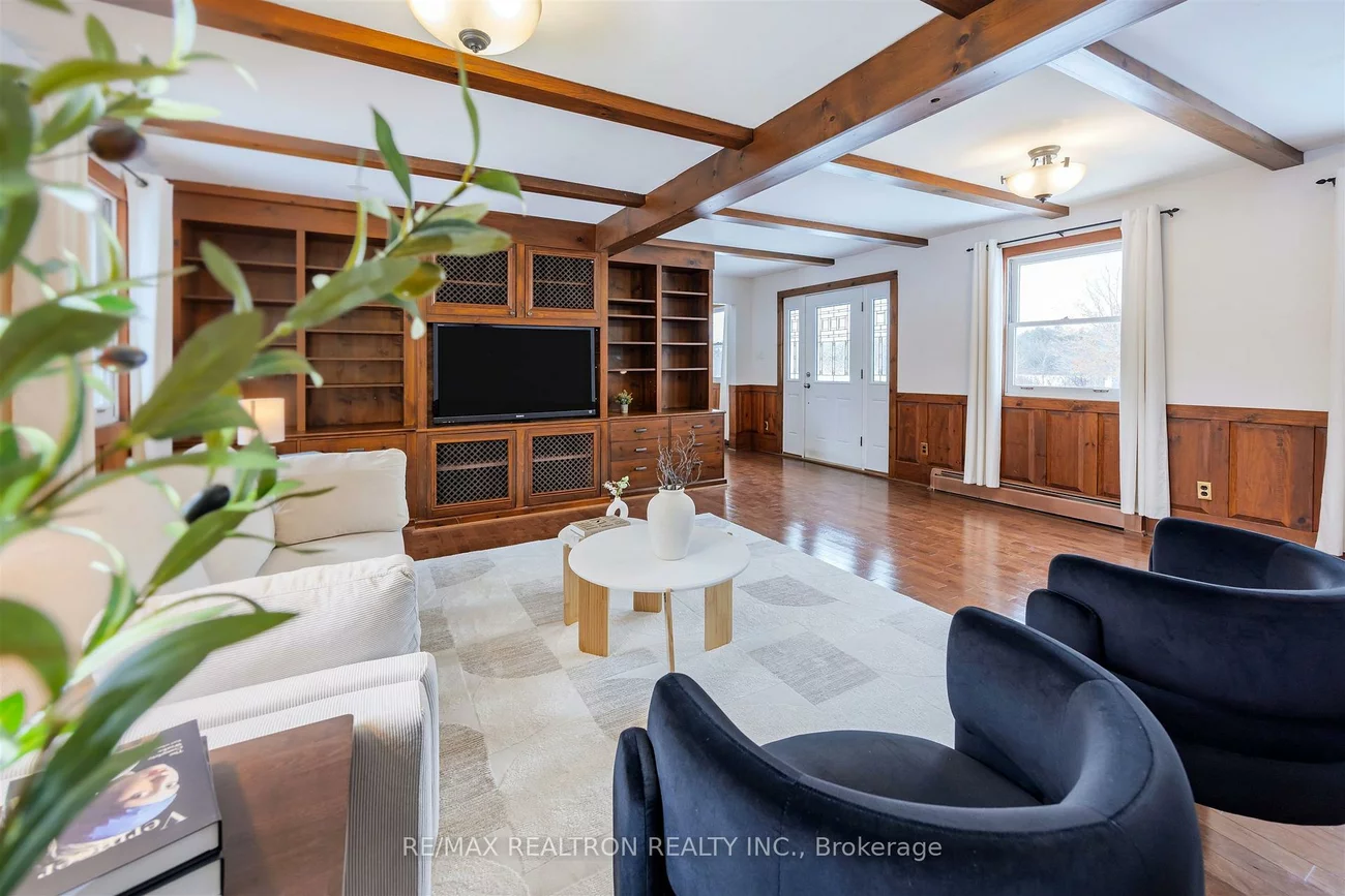 17755, Warden, Rural East Gwillimbury, East Gwillimbury
