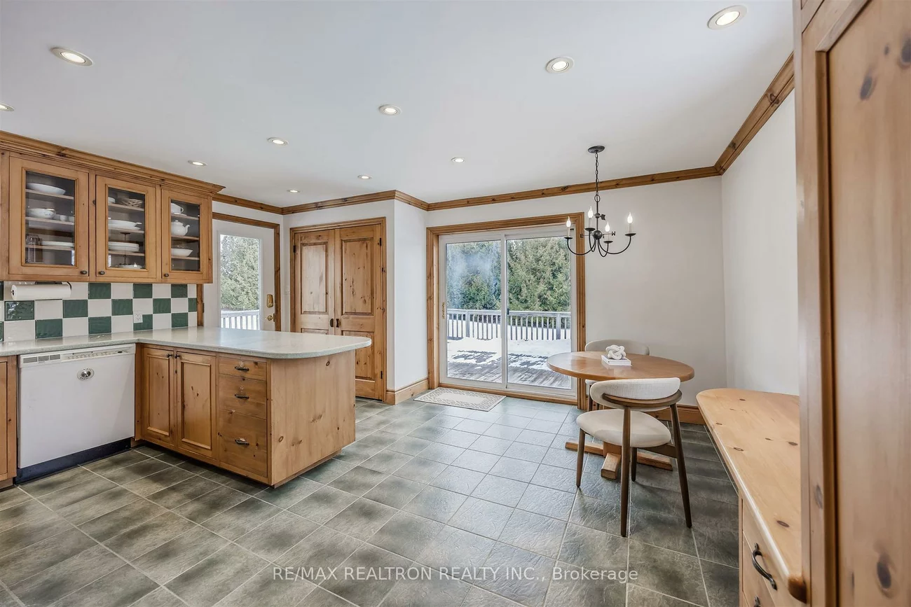 17755, Warden, Rural East Gwillimbury, East Gwillimbury