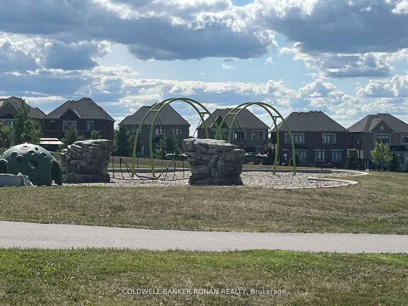 99, Meadow Vista, Holland Landing, East Gwillimbury