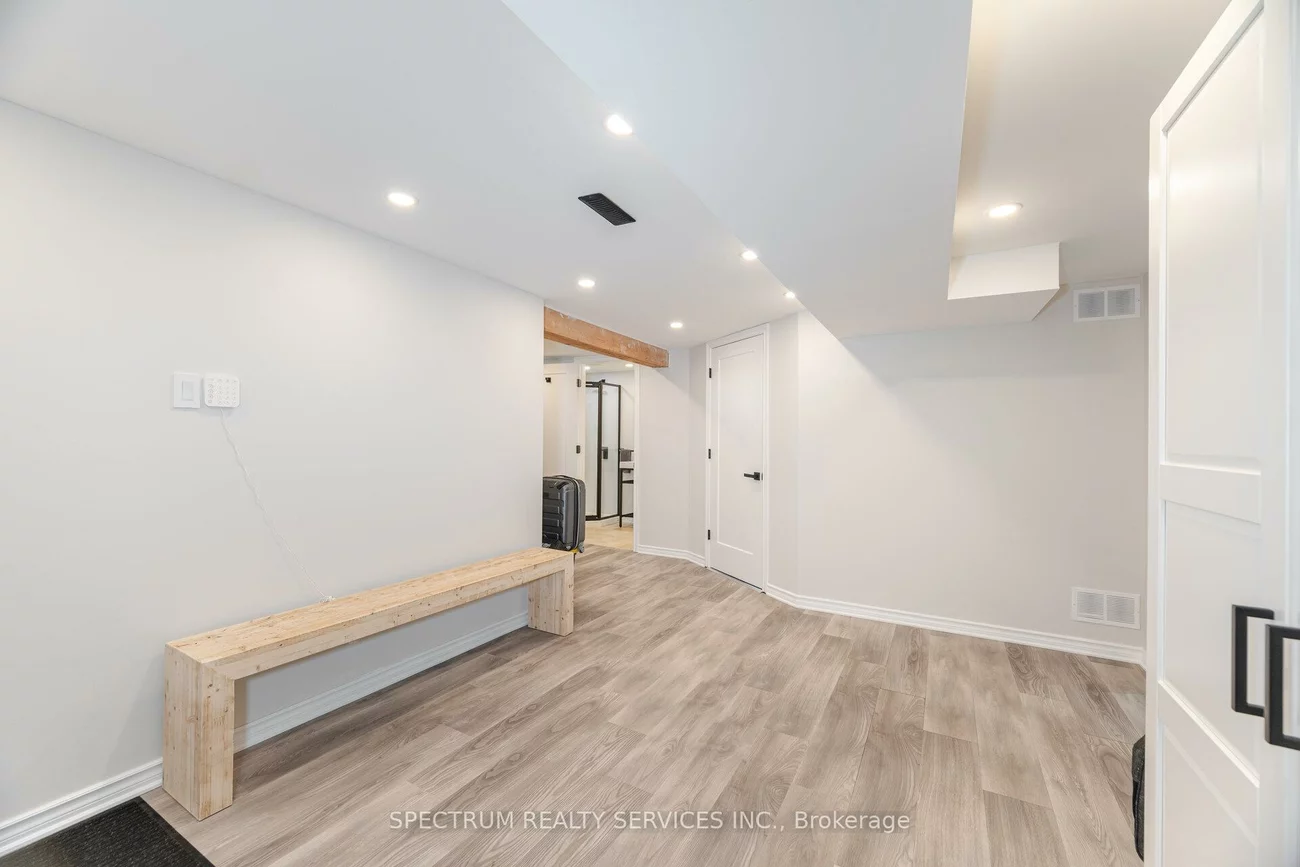 52, French, Holland Landing, East Gwillimbury