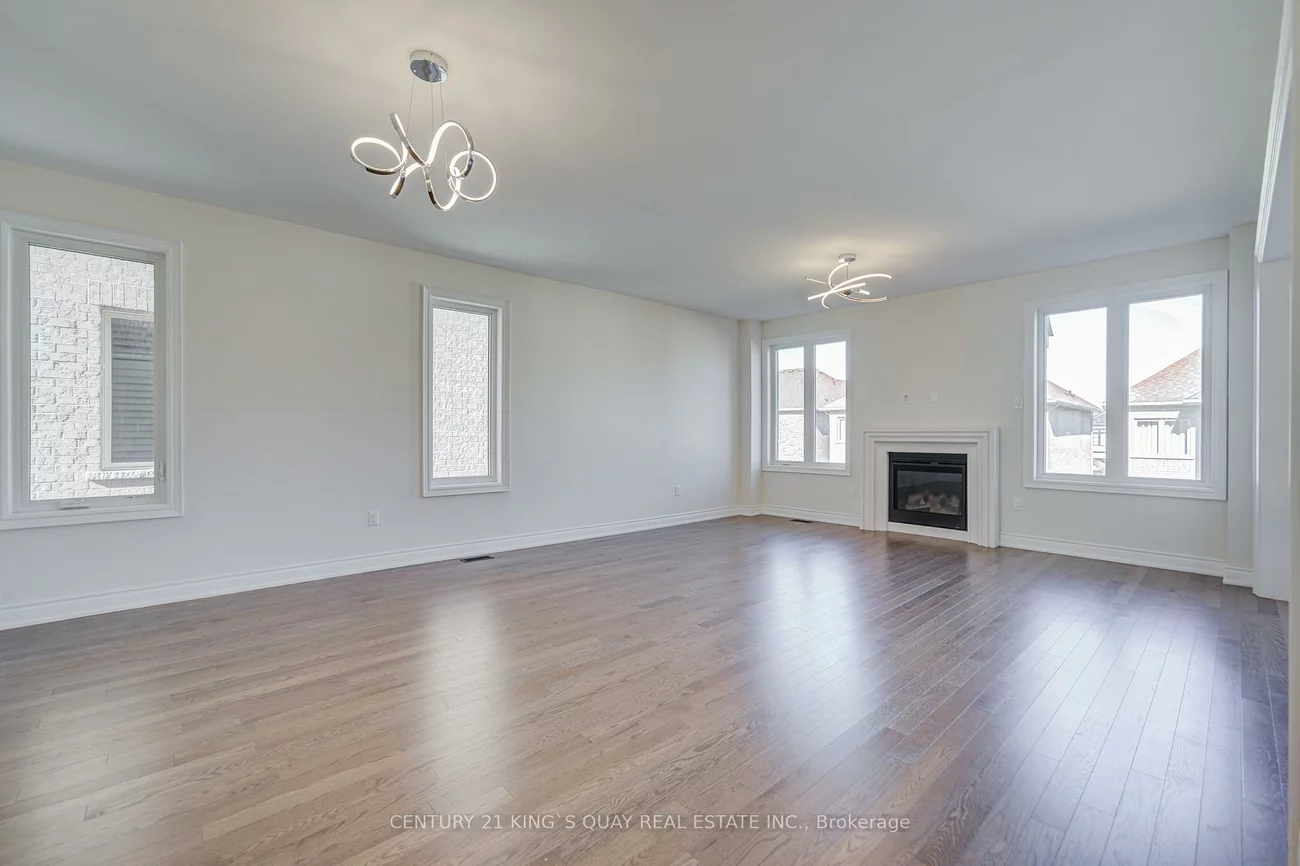 114, Watershed, Queensville, East Gwillimbury