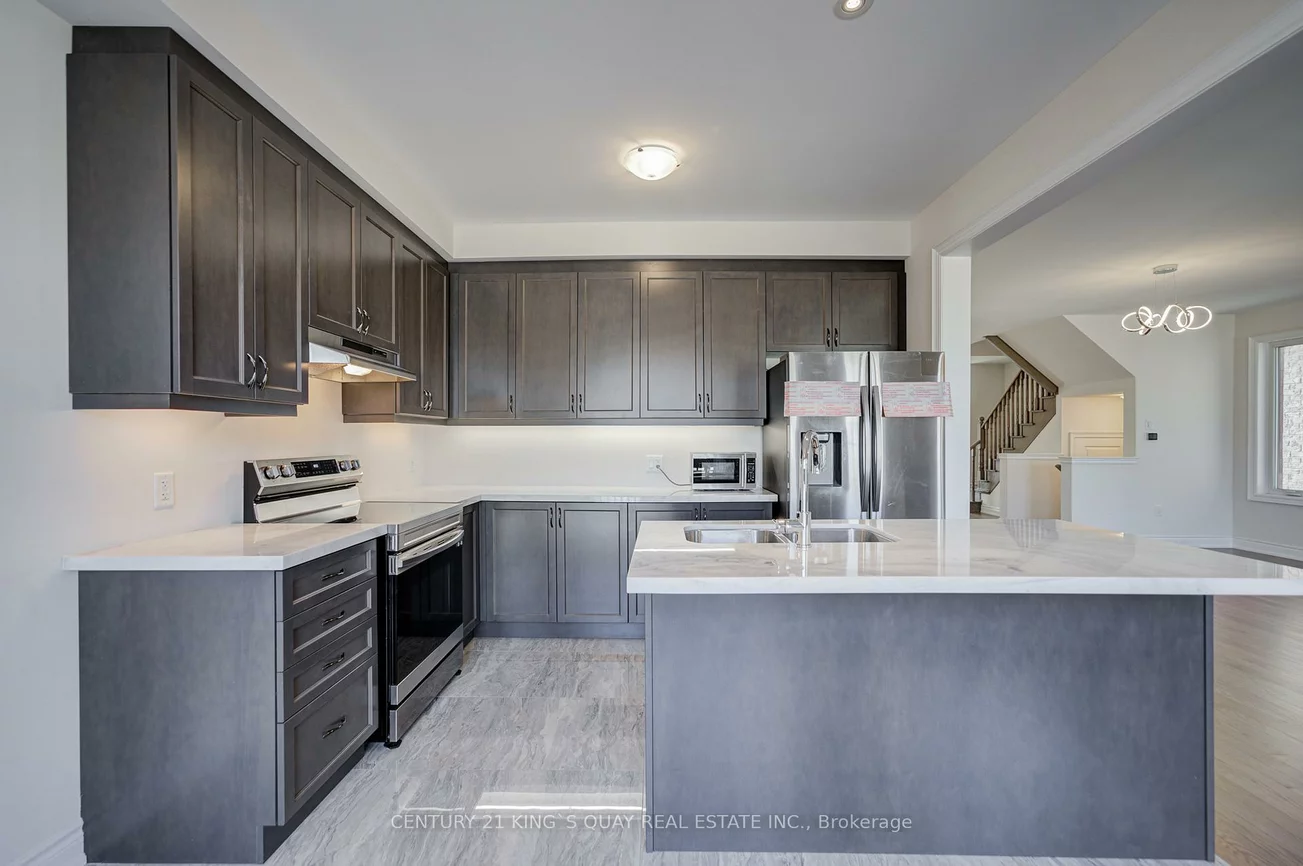 114, Watershed, Queensville, East Gwillimbury