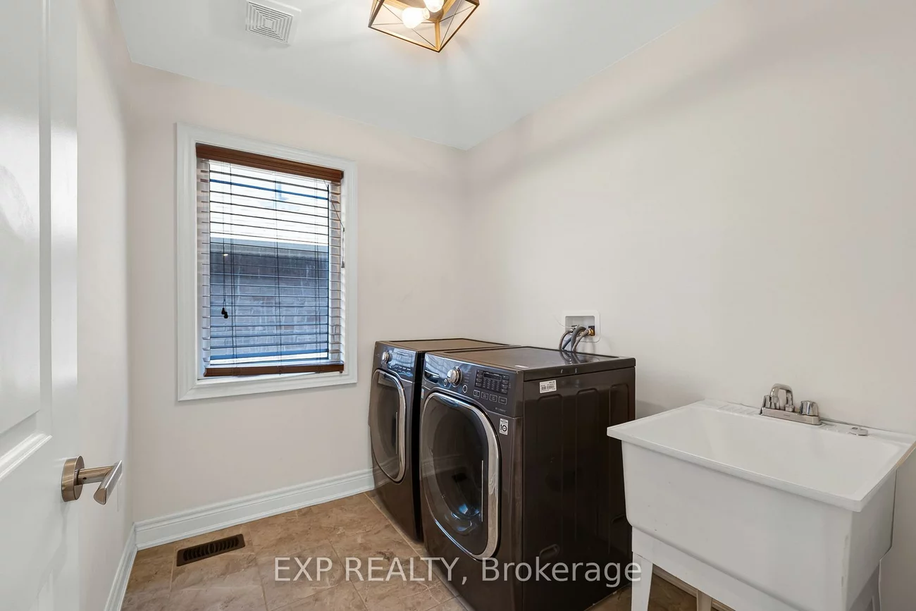 26, Mondial, Queensville, East Gwillimbury